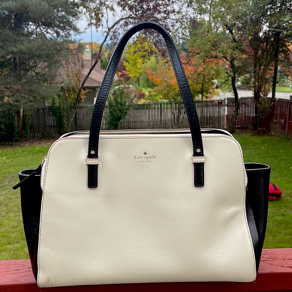 Kate spade New York Tote/Hand bag